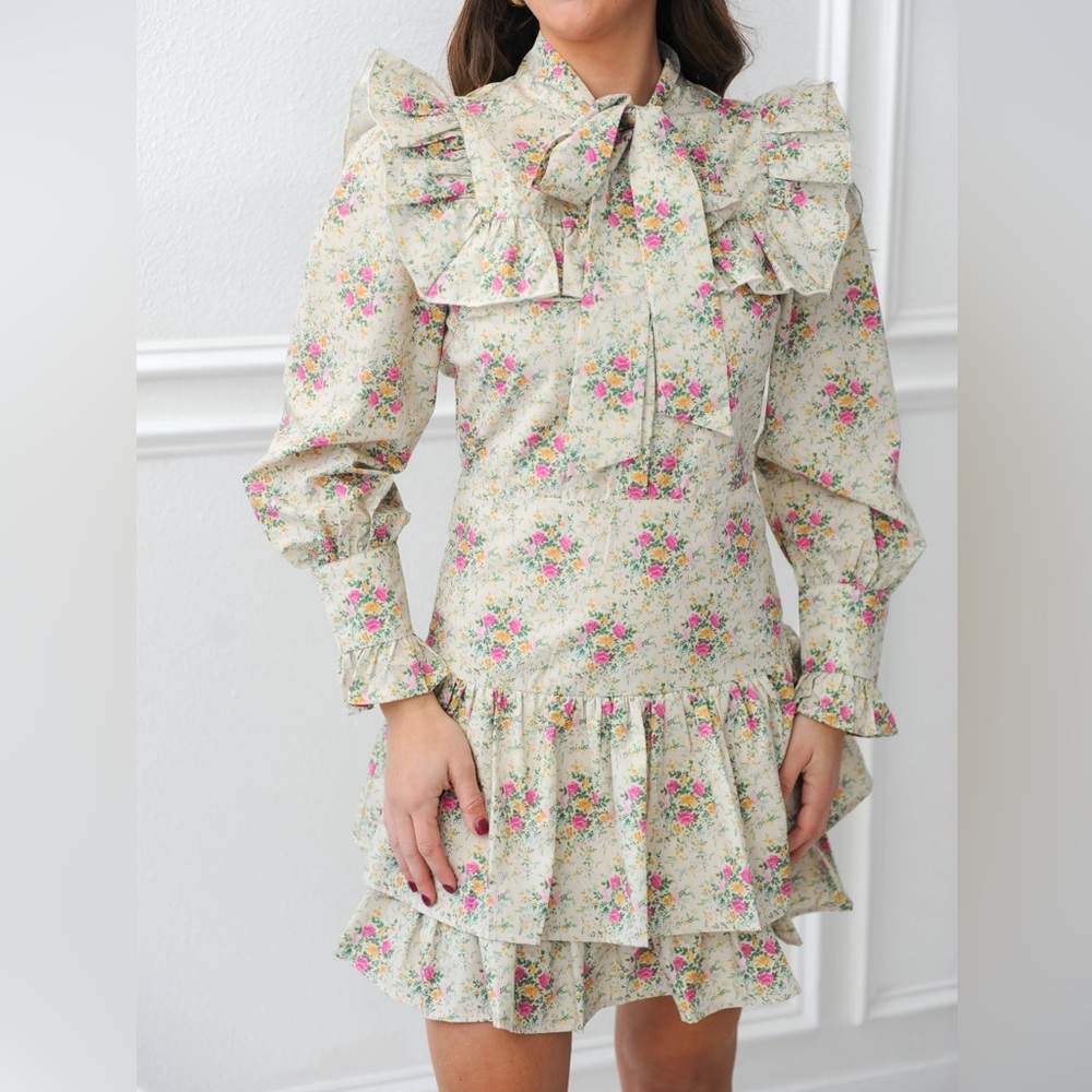 TCEC Cream Floral Long Sleeve Dress